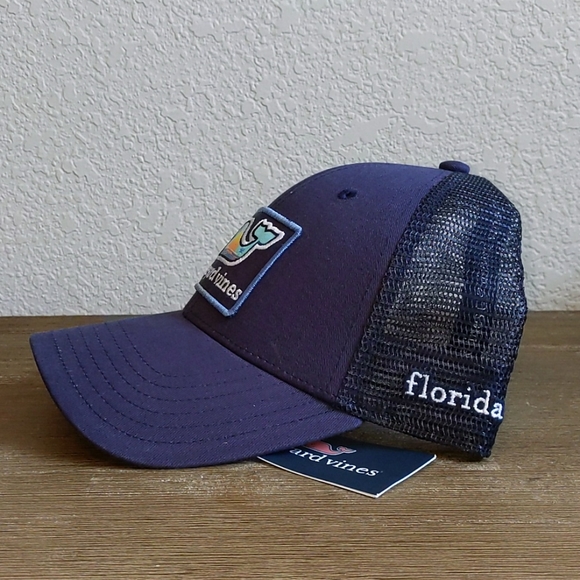 NWT FL Vineyard Vines trucker hat - Picture 2 of 4